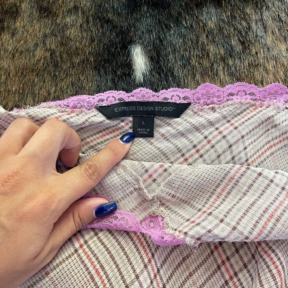 plaid and lace tank top - Picture 3 of 3